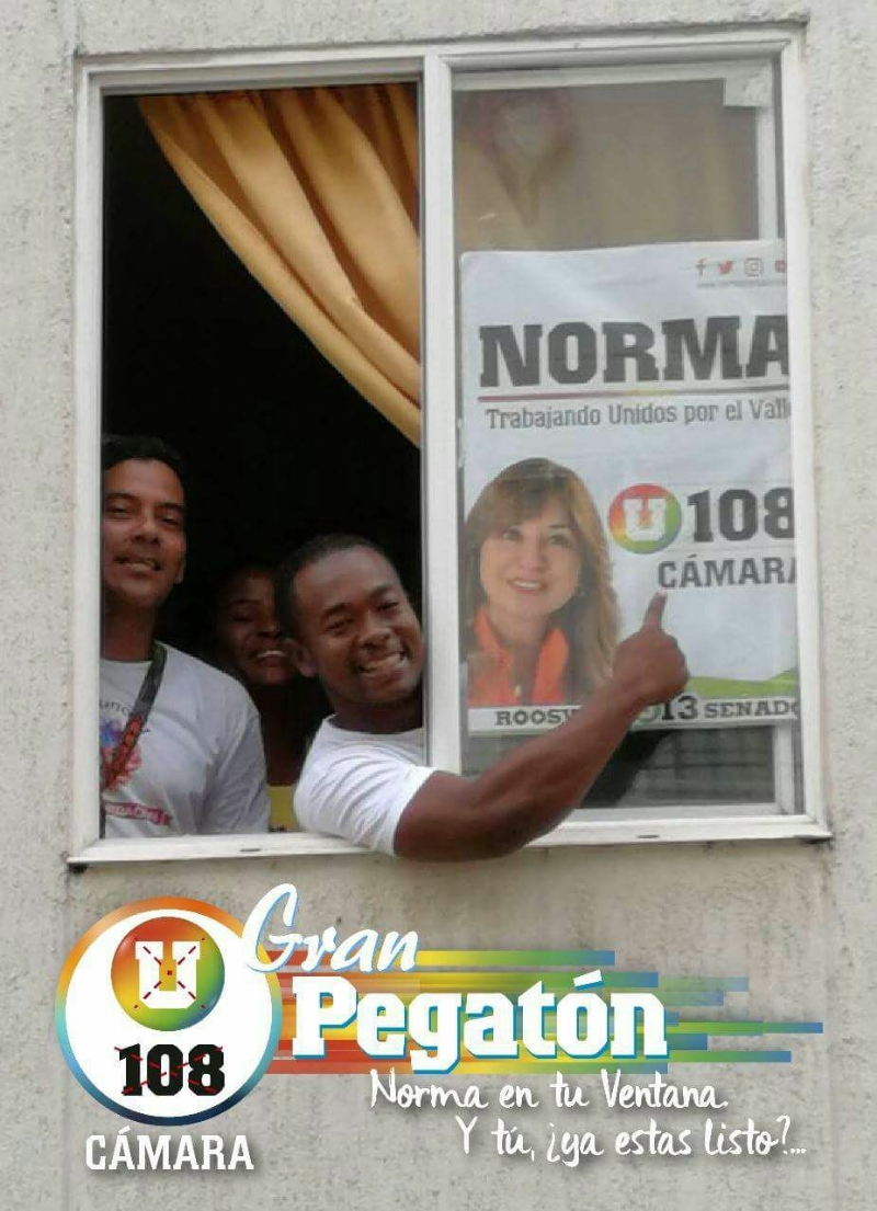 Pega un afiche de  Norma en tu ventana