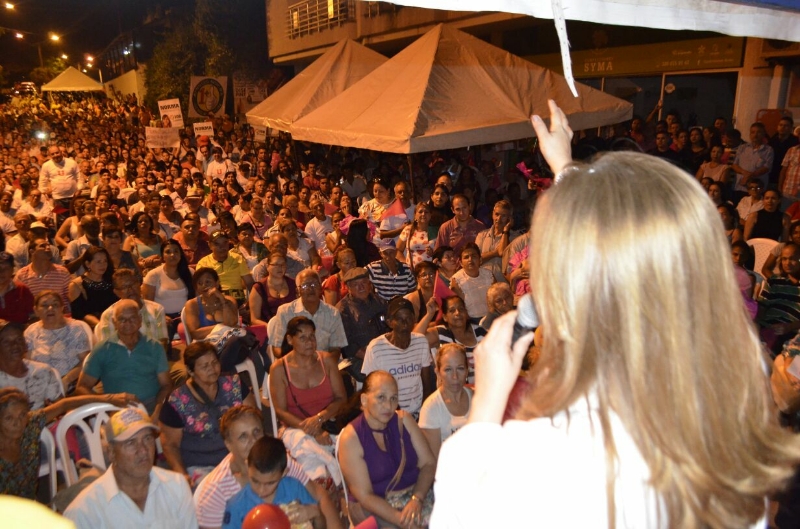 Multitudinario apoyo  recibió en Cartago la campaña de Norma Hurtado